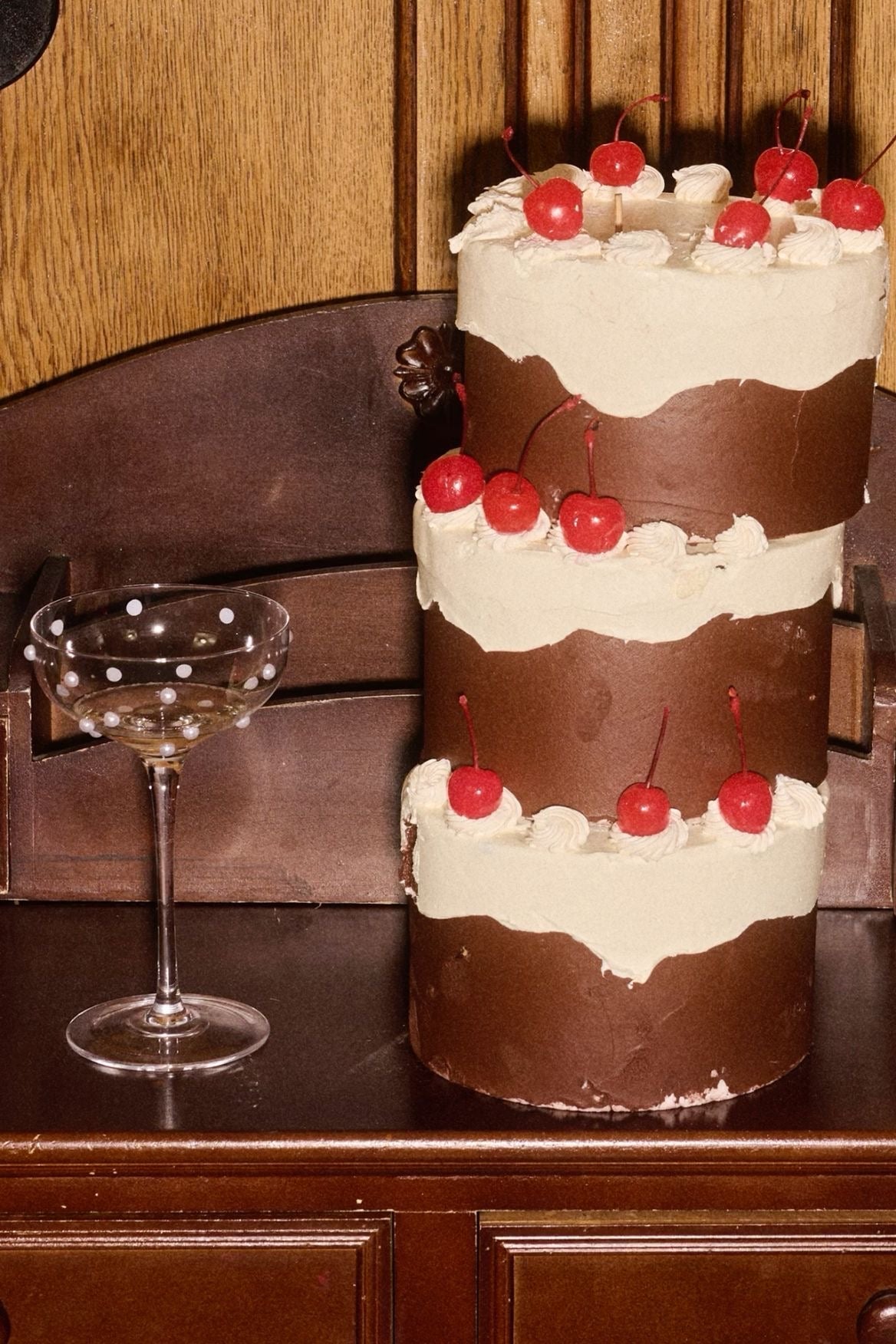 Pearls, Laughter & the Perfect Easter Table