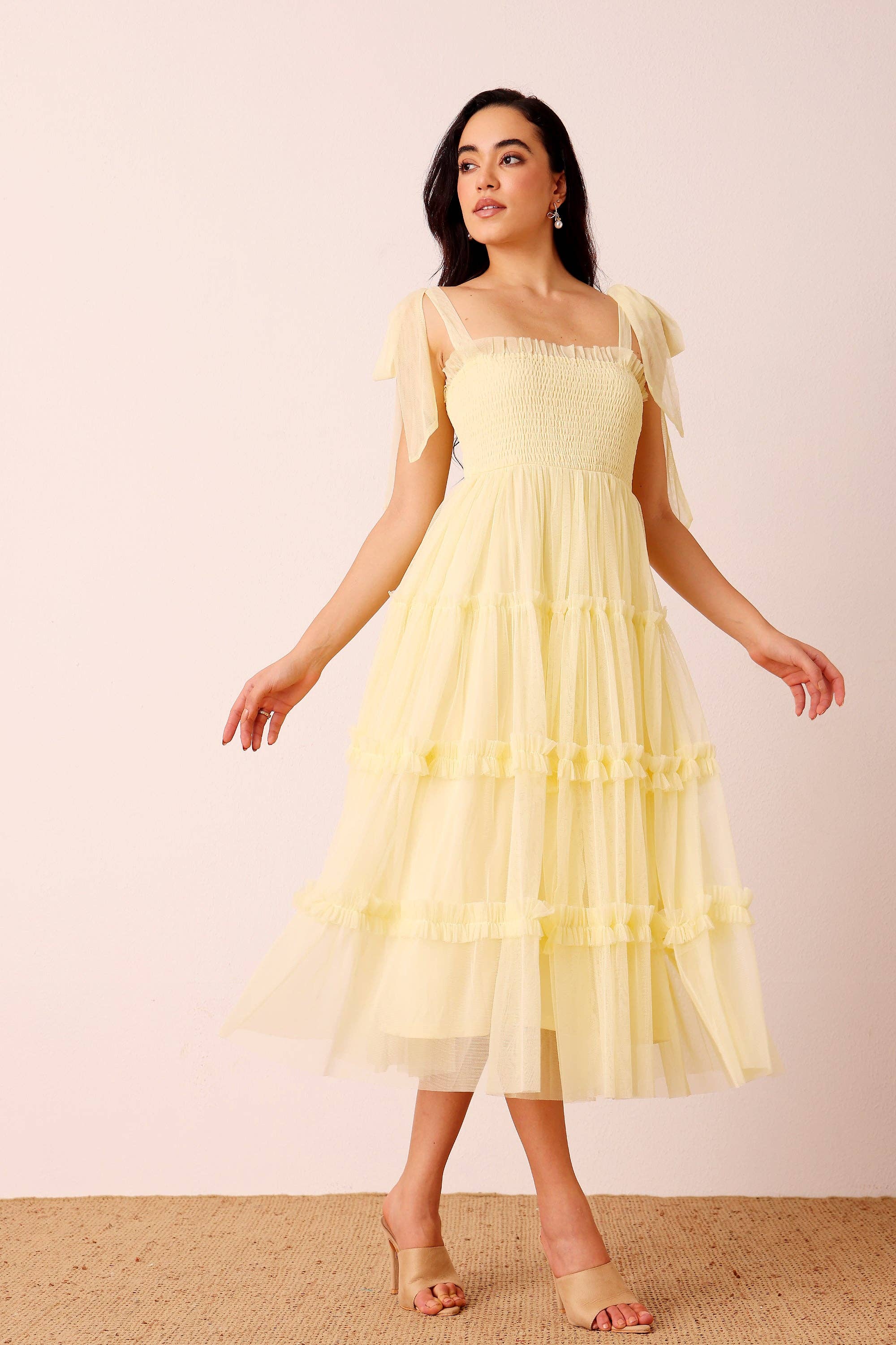 Robe midi Louise en Buttercup – Lace & Beads