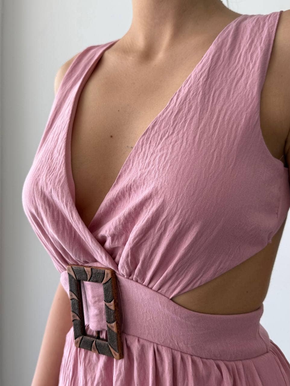 Rosa långklänning med snörning i ryggen