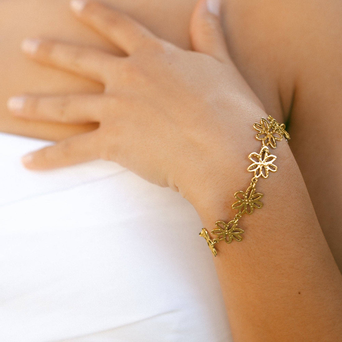 Linda blomma armband