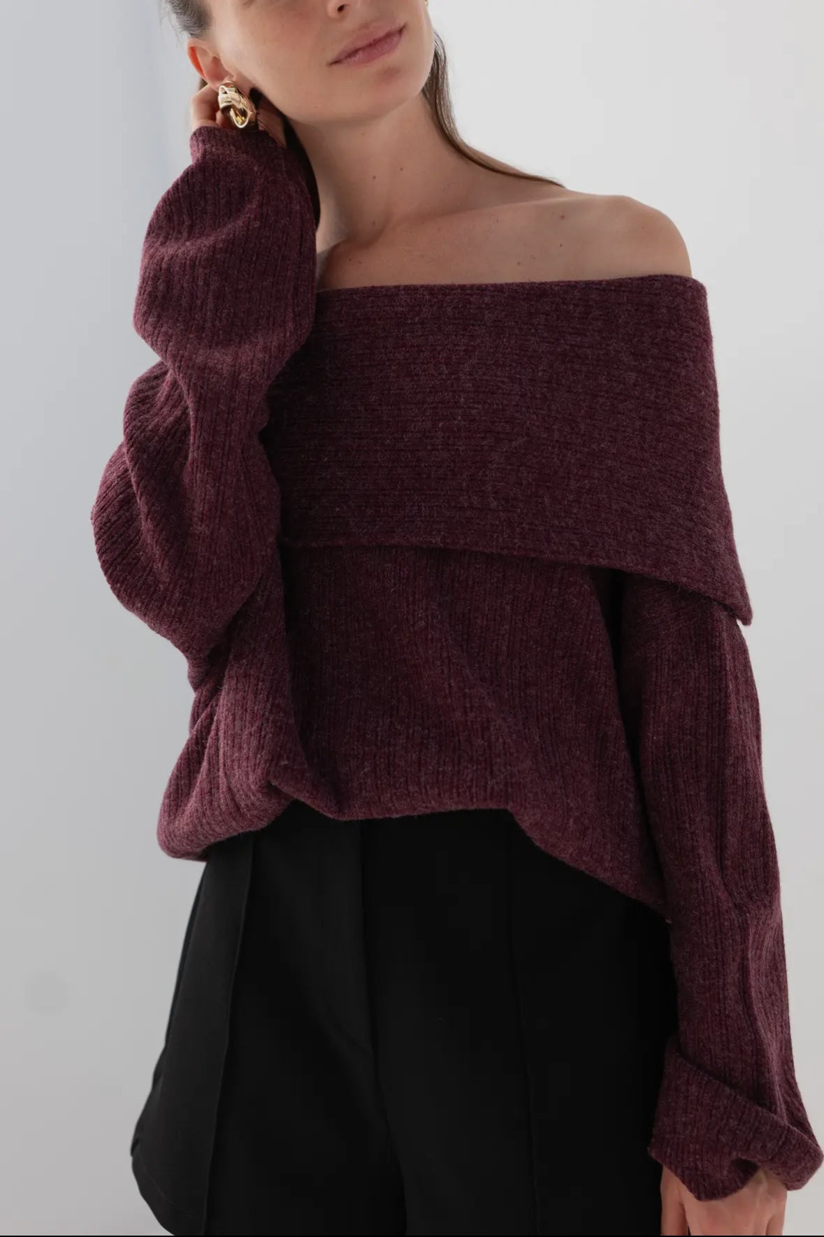 Tröja Dahlia | Elegant off-shoulder-stickad tröja