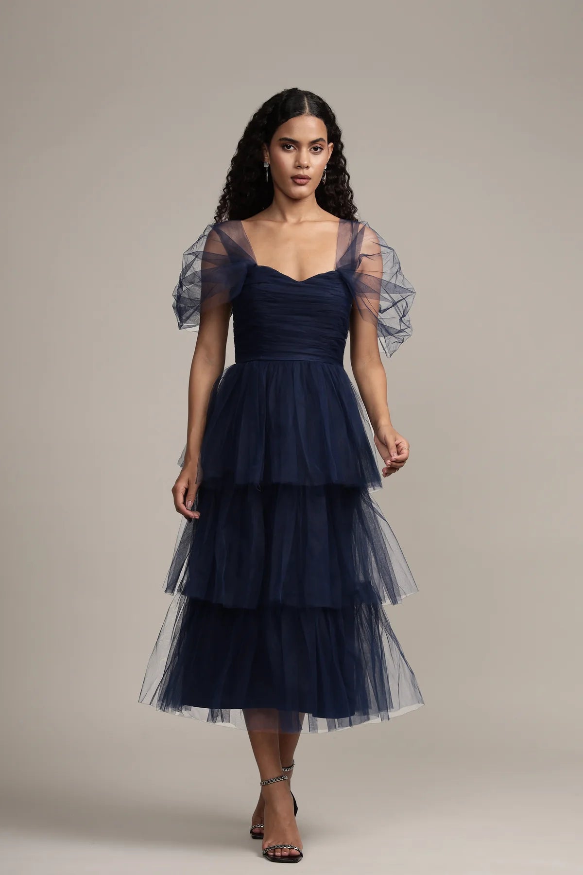 Lace & Beads – Sydney Midikleid aus Tüll in Marineblau