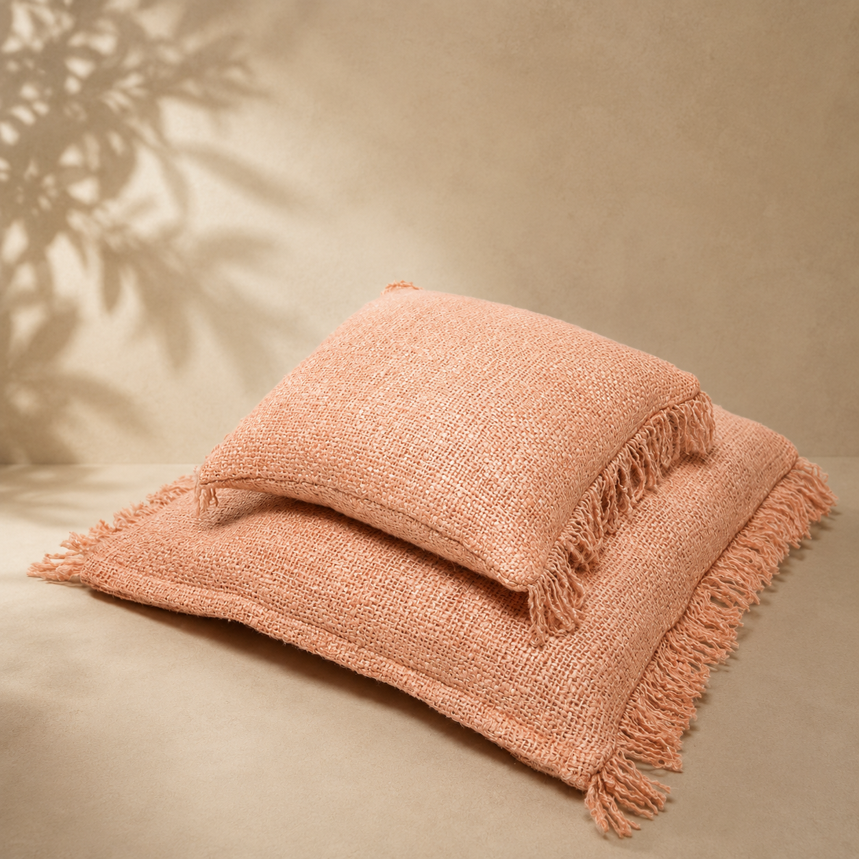 The Oh My Gee Kuddfodral – Salmon Pink 60 × 60 cm