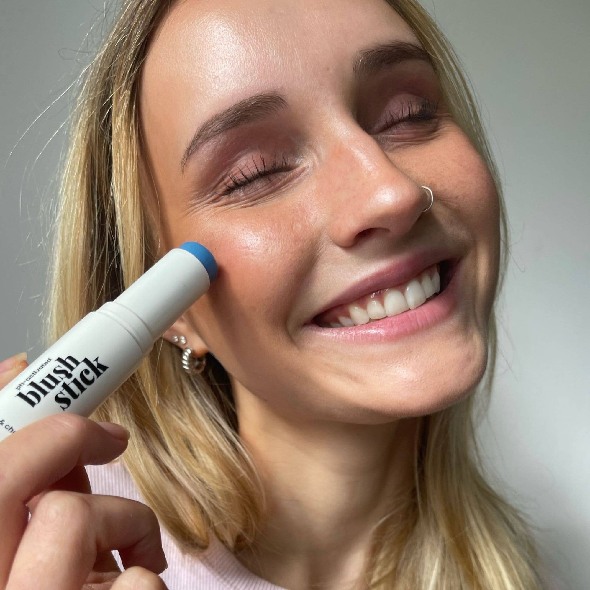 pH-reaktivt Blush Stick | Rouge & Läppbalsam i ett