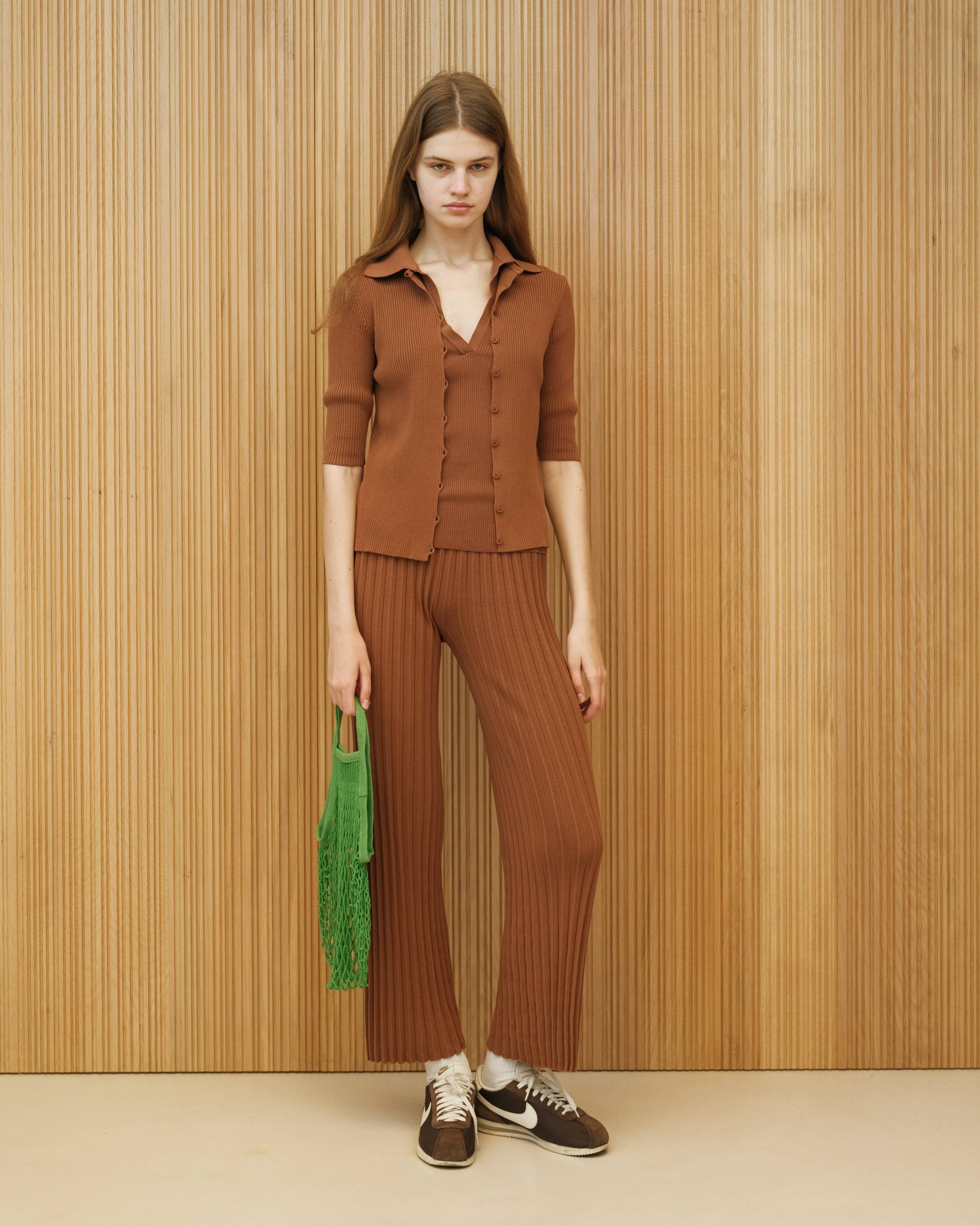 Plisserade stickade byxor i kammad bomull | Lèmme