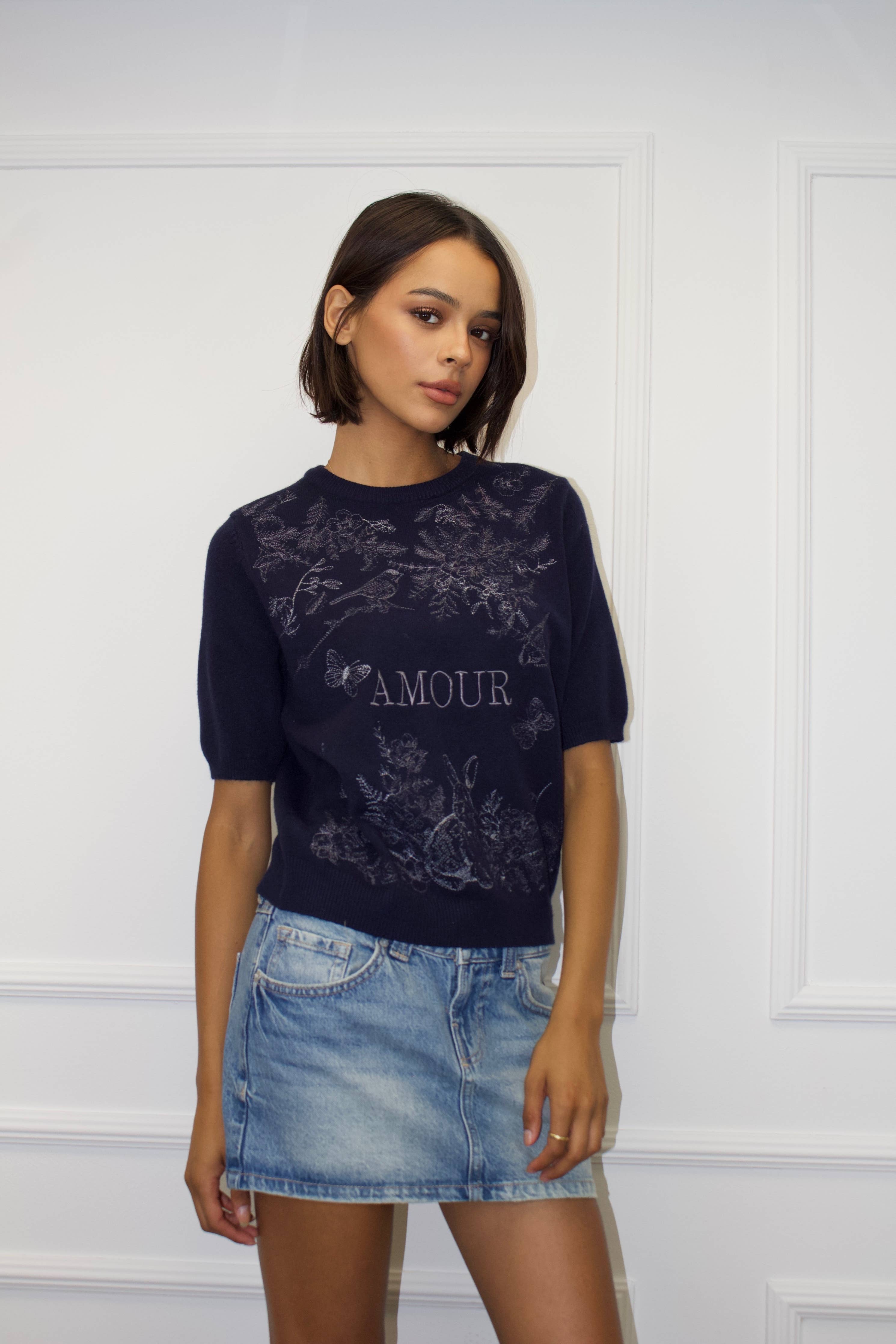 Amour – Stickad tröja i Kashmirmix med broderade detaljer
