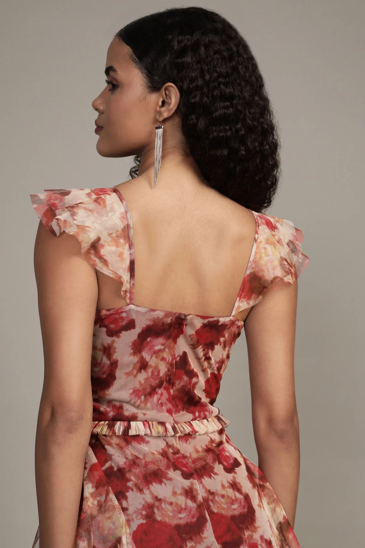 Lace & Beads – Malin Maxikleid mit Rosenmuster