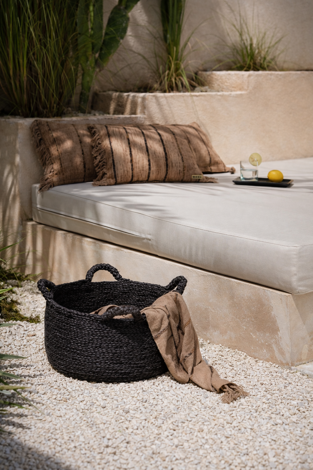 Panier à quatre mains – Noir (L)