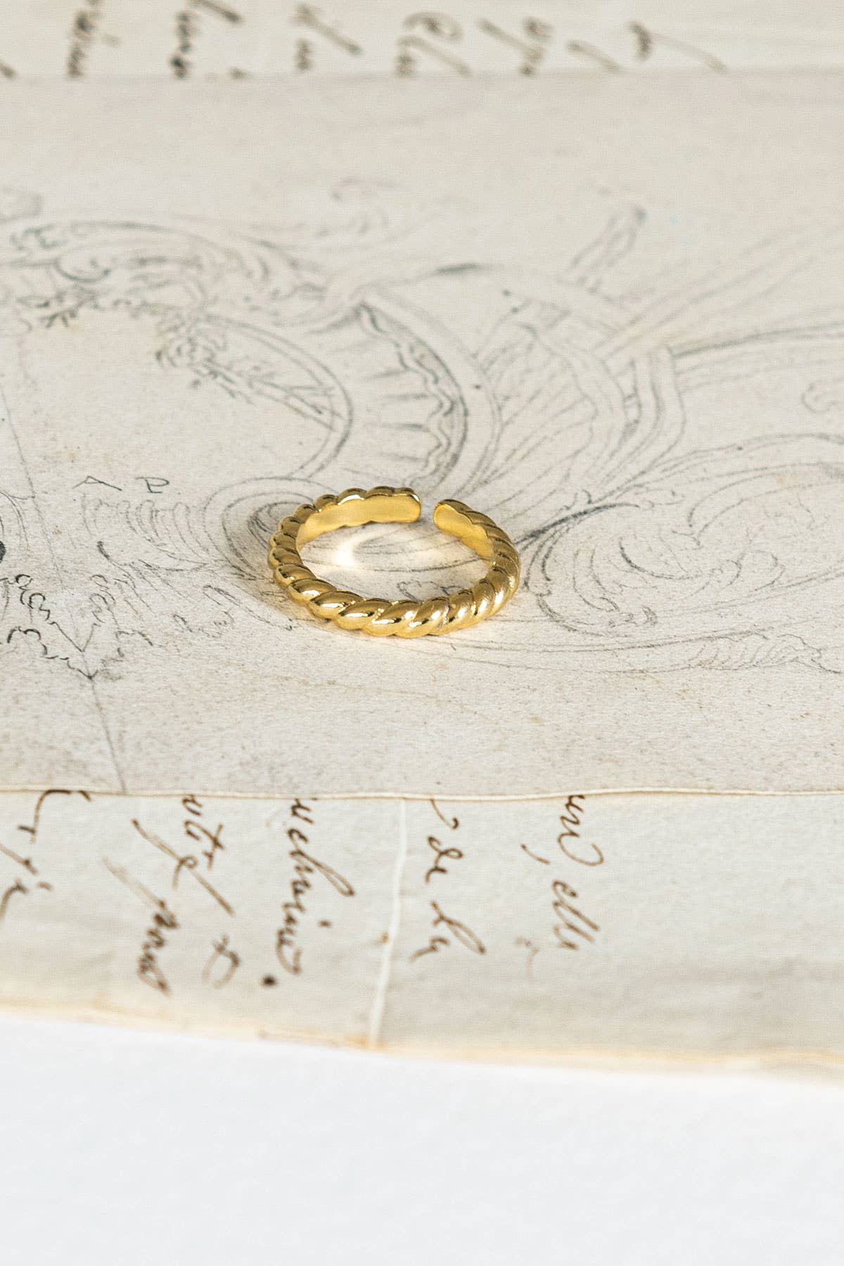 Guldpläterad ring Flavie – Justerbar | Bacci Paris