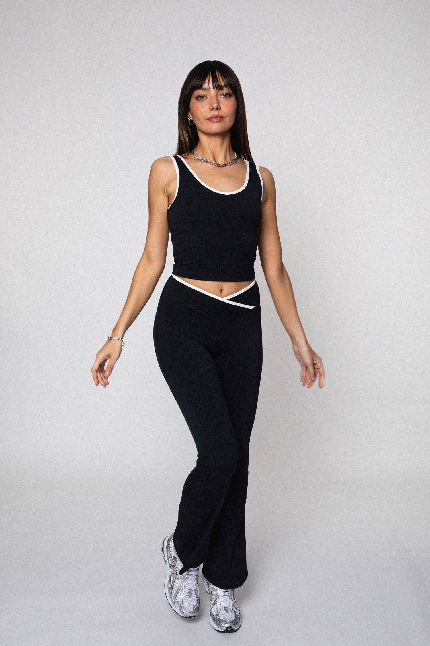 Believe Athletics – Ace Flare Byxor i Svart
