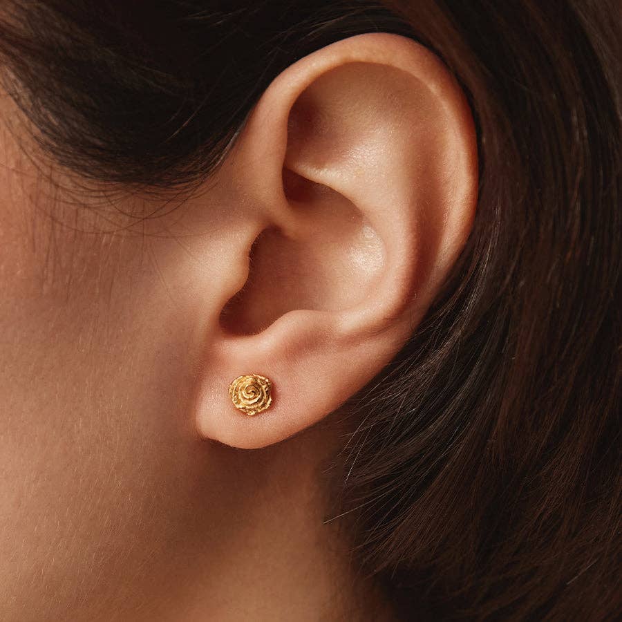 Rosie Studs Örhängen - Guldpläterade | Tidlös Elegans