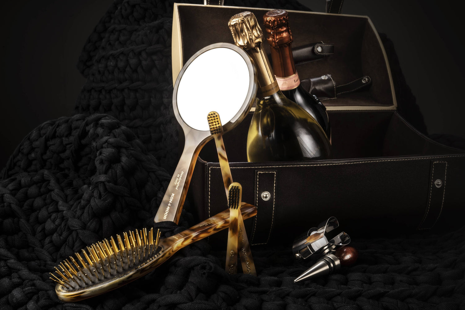 LUXURY | Handgjort Exklusiv hårborste med gyllene toppar