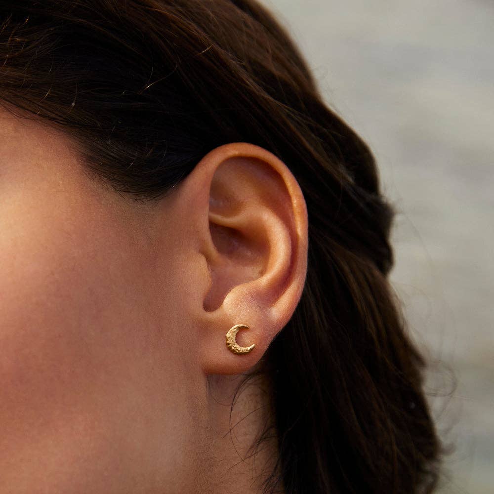 Artemis Stud Earrings | Halbmondohrringe – Die kreative Kraft des Mondes