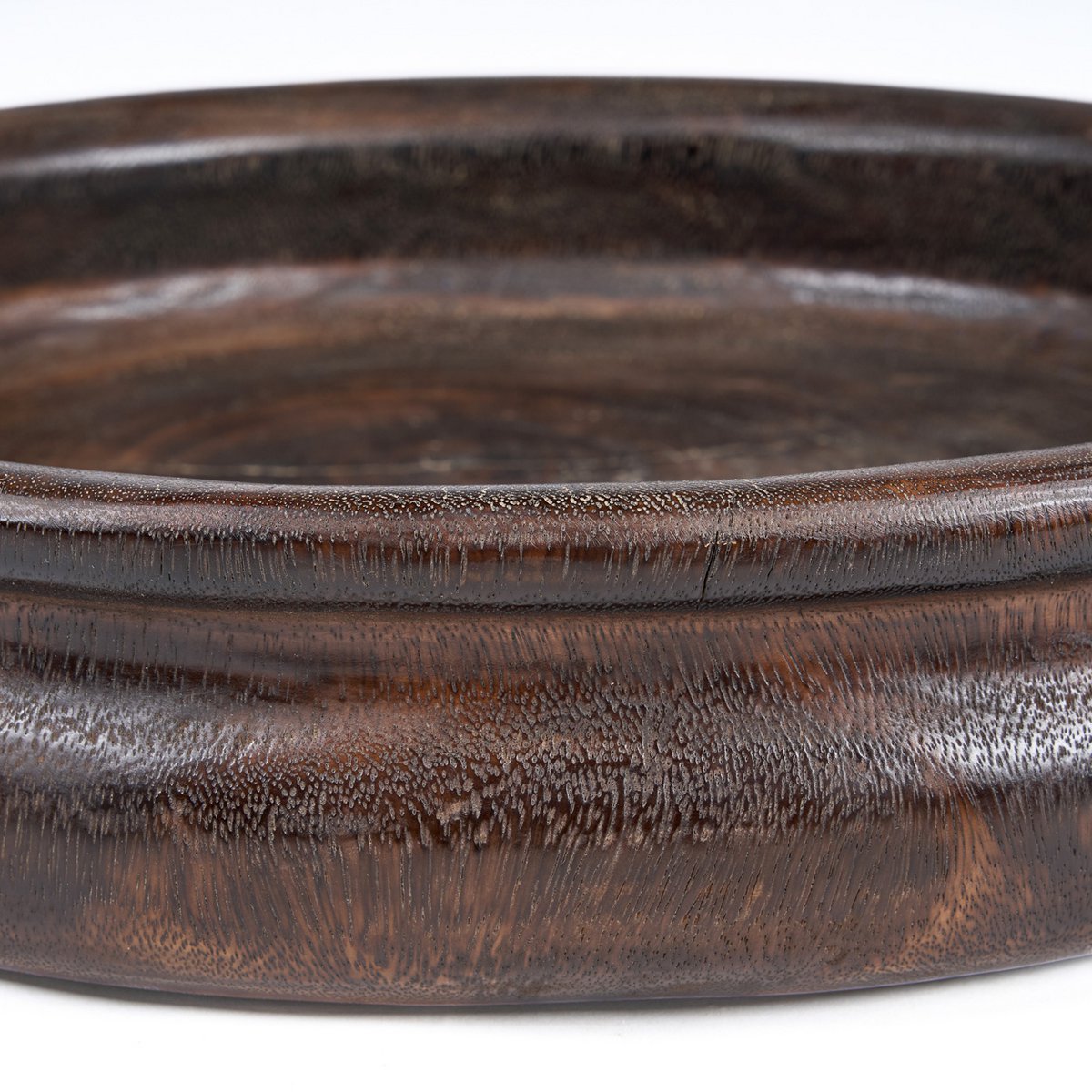 Banyan Bowl in dunklem Walnuss – handgefertigte Mangoholzschale