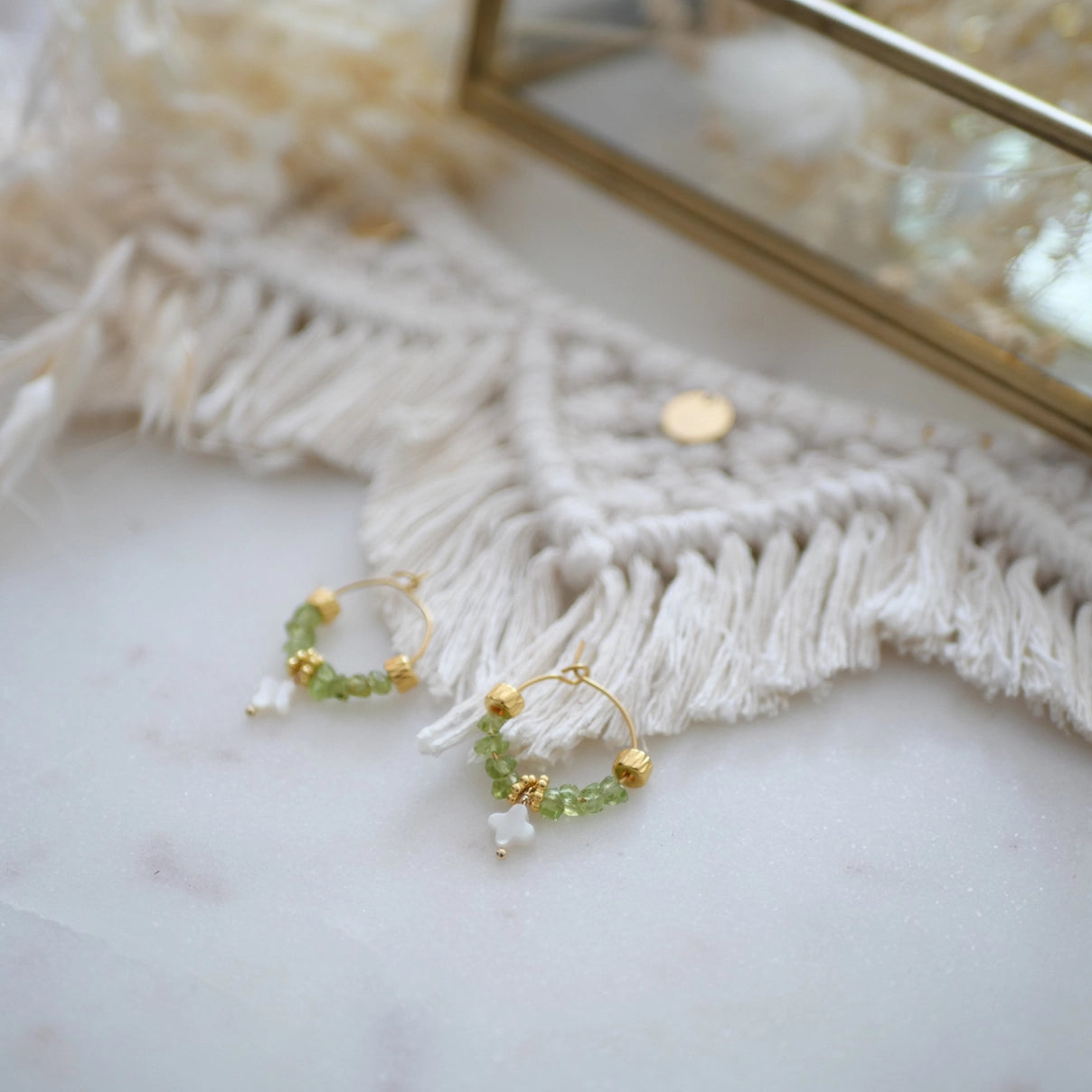 Ohrringe Stärke: Peridot und Perlmutt