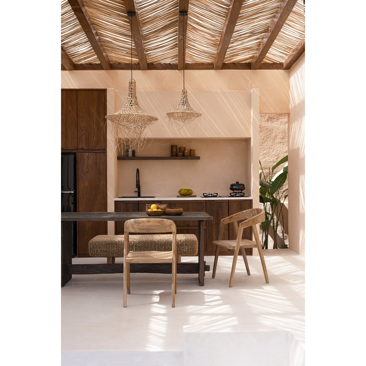 La chaise de salle à manger Teluk – chaise de salle à manger artisanale en bois de teck recyclé