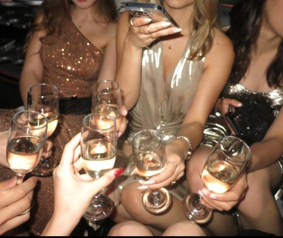 Nyårsoutfit 2025/2026 – ädelmetallerna sätter tonen