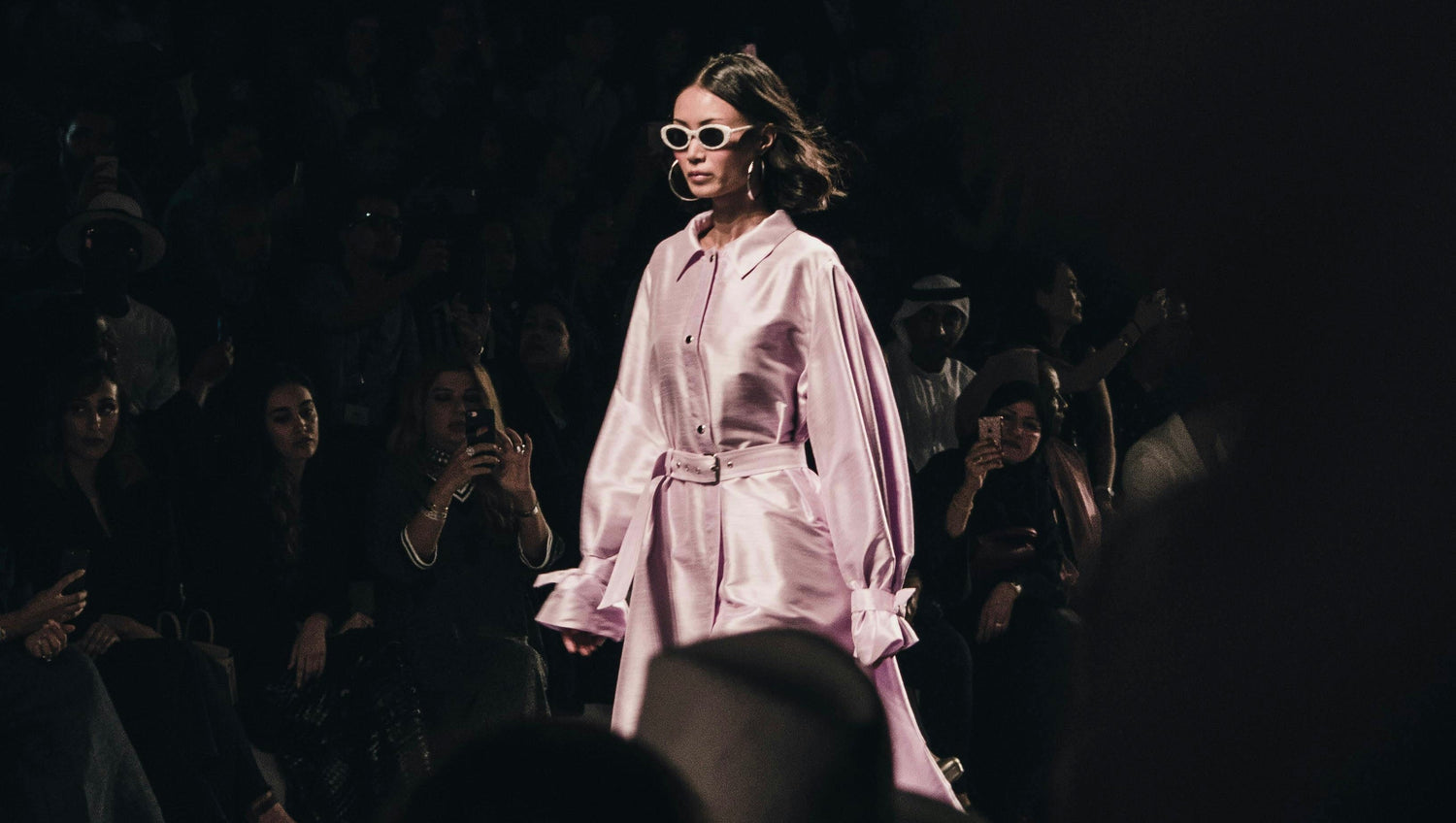 Det är inte revolution – det är precision: så stylar vi våren 2026