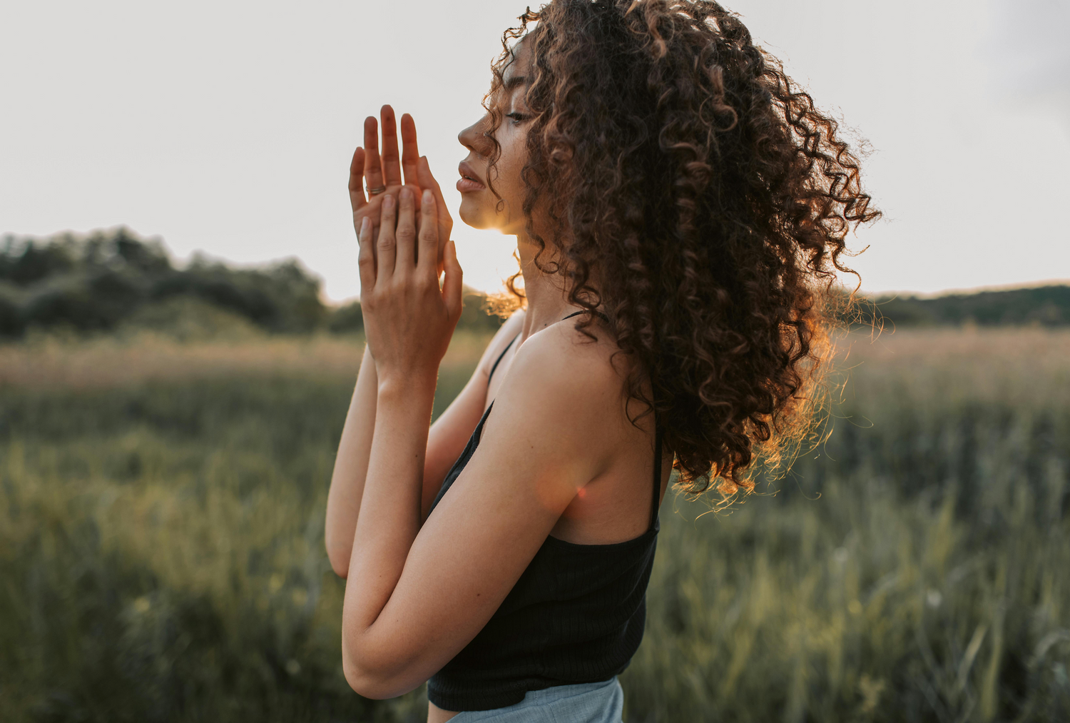 Mindfulness isn’t difficult. We just need to remember to do it. Foto av Vlada Karpovich från Pexels.