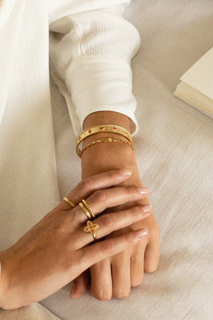 Guldarmband Adriana i röd emalj | Bacci Paris