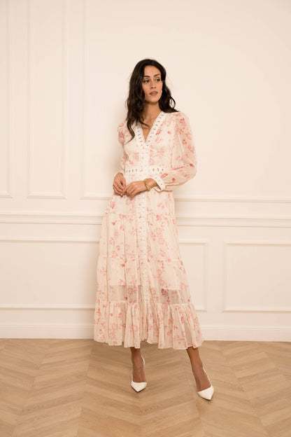 Avril Maxikleid mit Spitzendetails – Blumenmuster