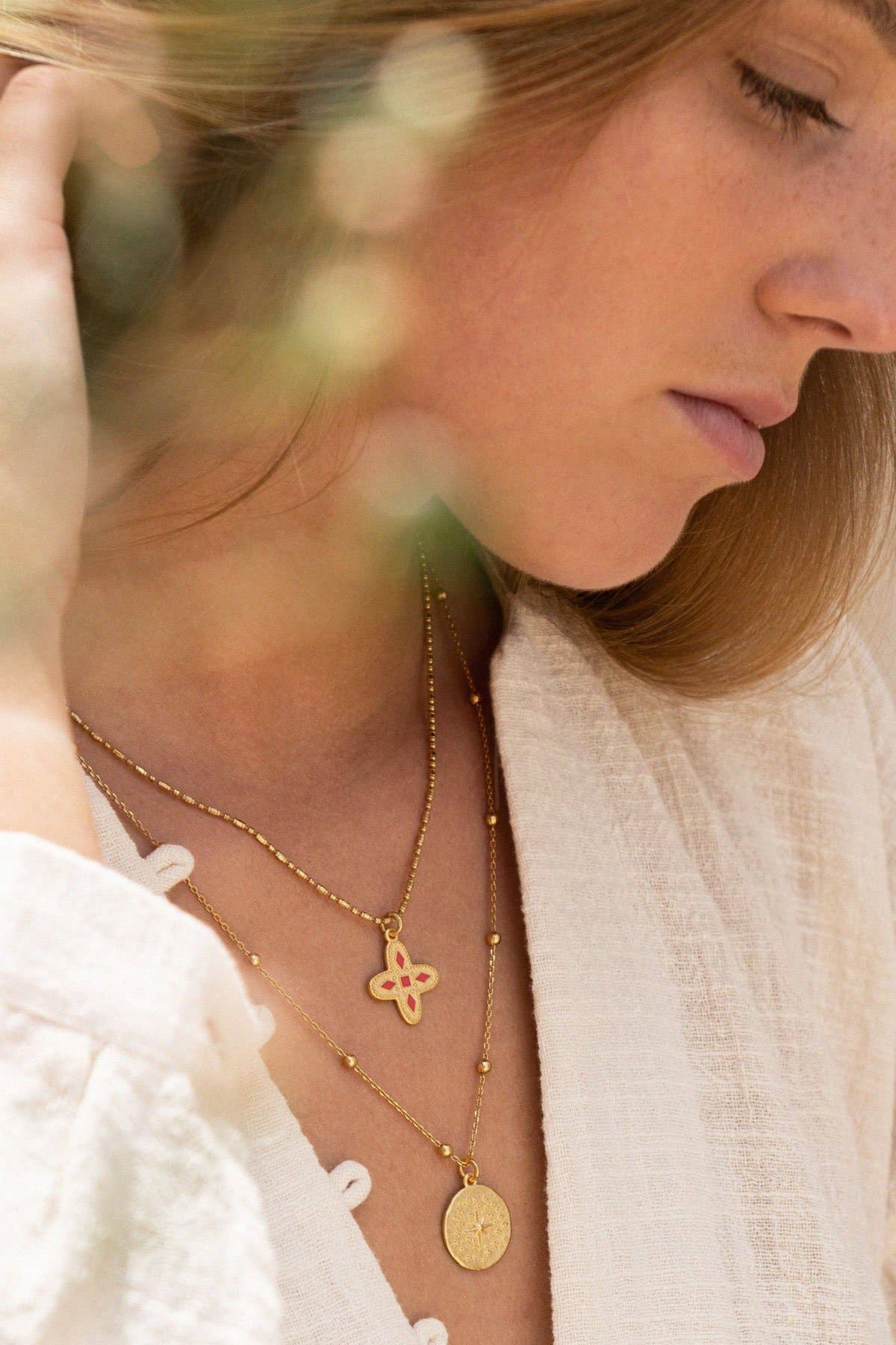 Guldhalsband Adriana röd emalj | Bacci Paris