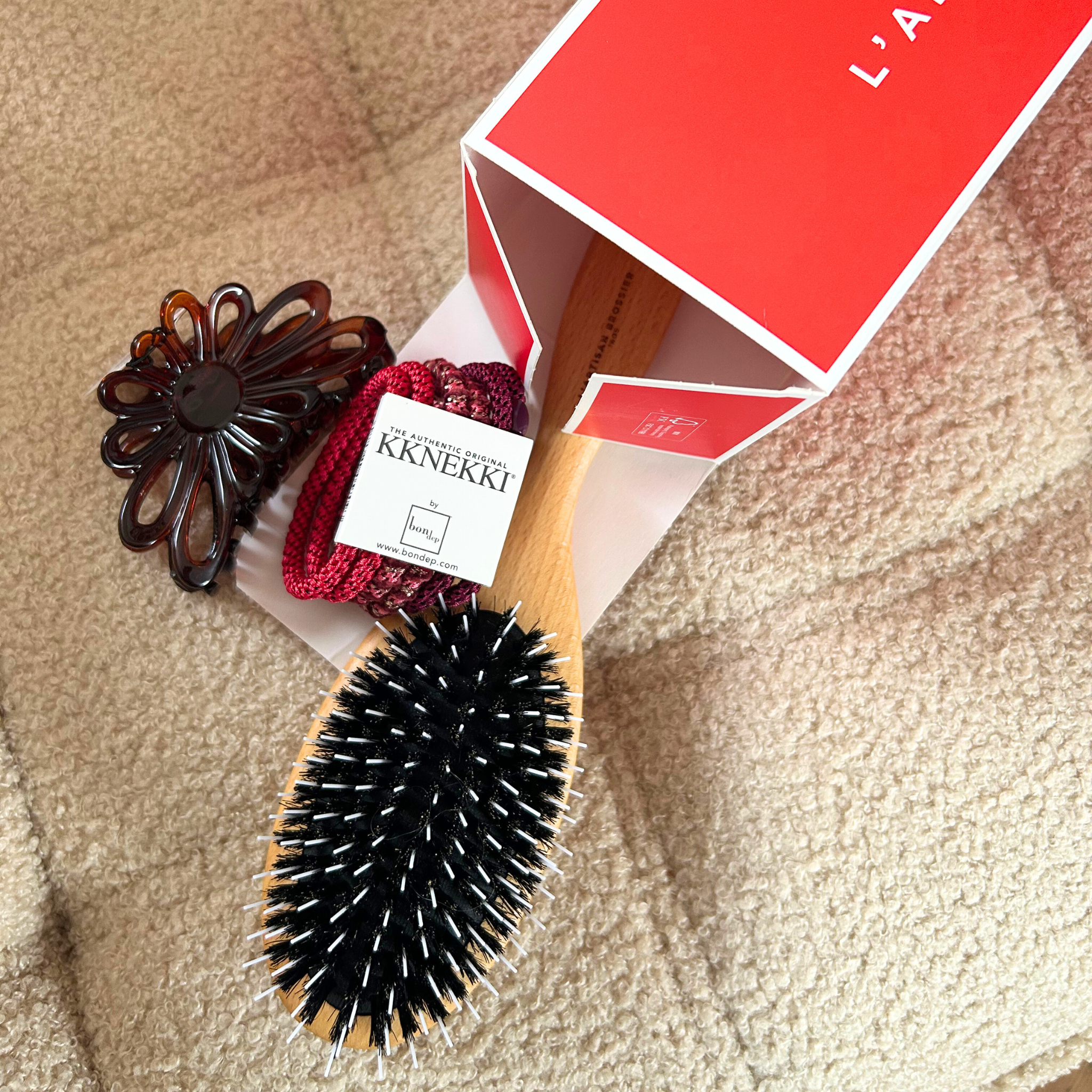 L’Artisan Brossier Gift Box – Red