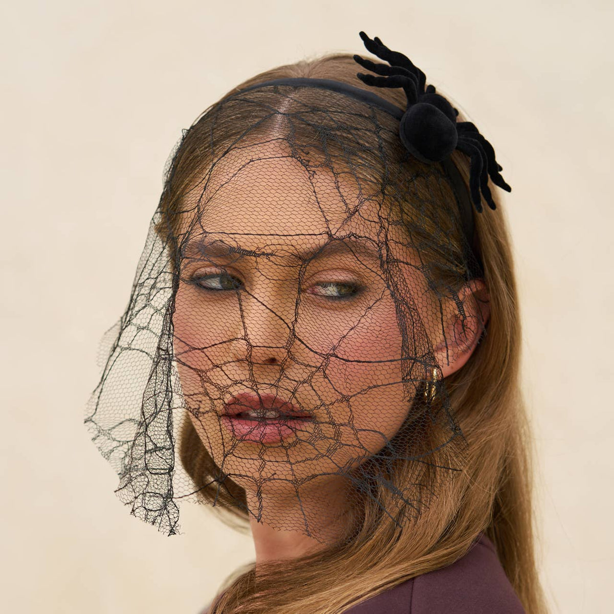 Kitsch Spiderweb Veil Headband – Black