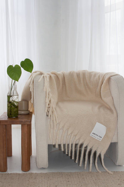 Reykjavik-pläd i Pebble Beige | Arctic Fox &amp; Co.