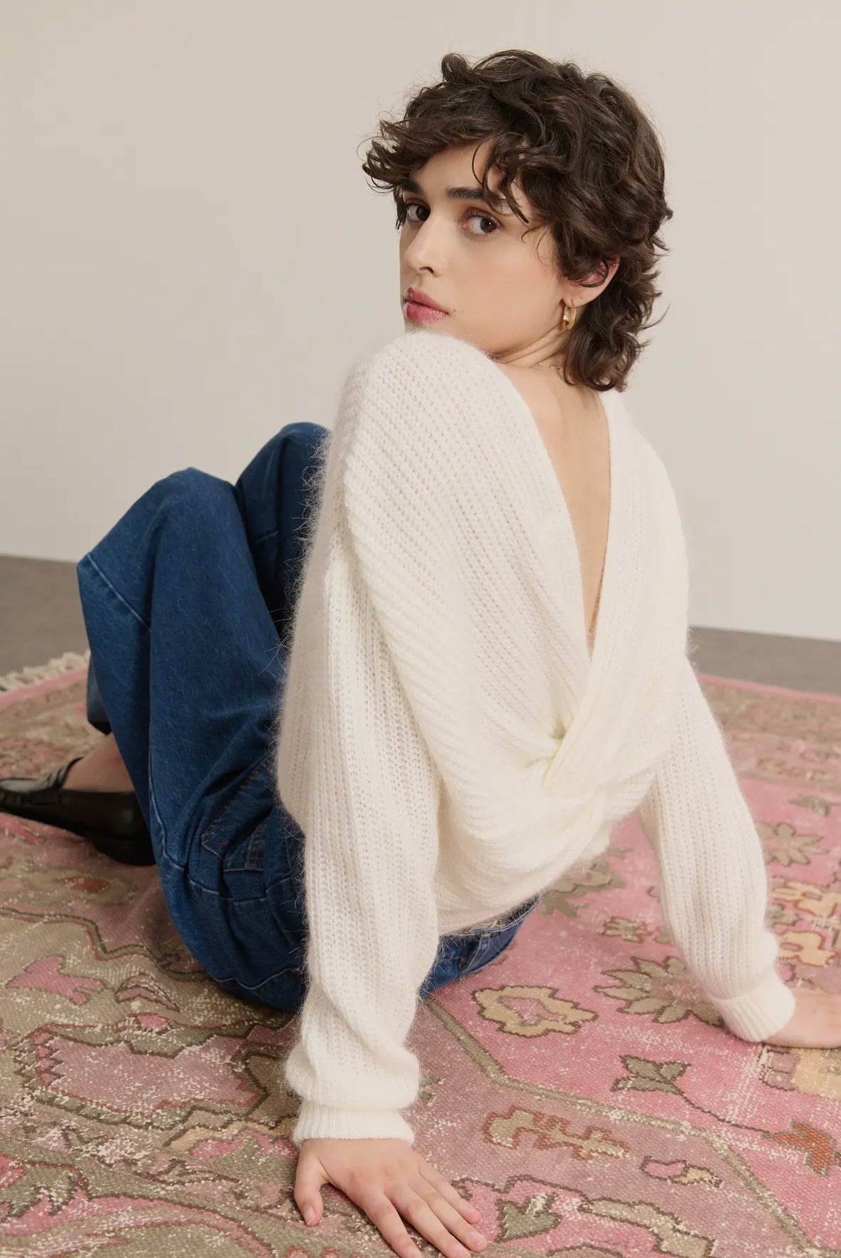 Pull tricoté à manches longues blanc façon mohair