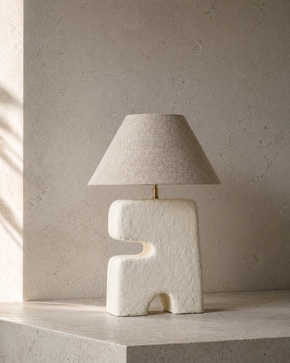L’Objet Sculptural Table Lamp – Vit Ø35 cm