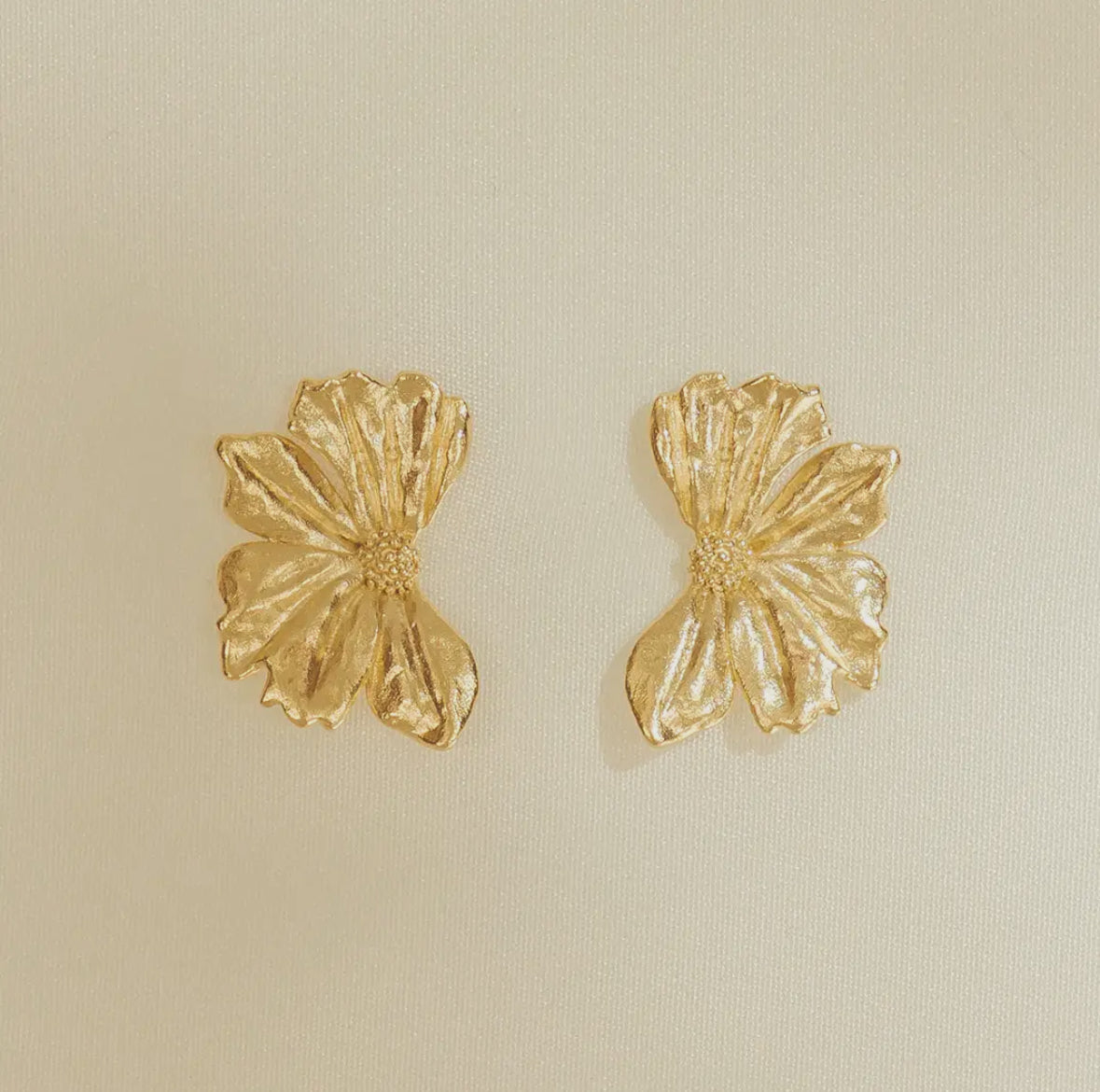 Monea Earrings | 18k Gold | Agape Studio Jewelry 