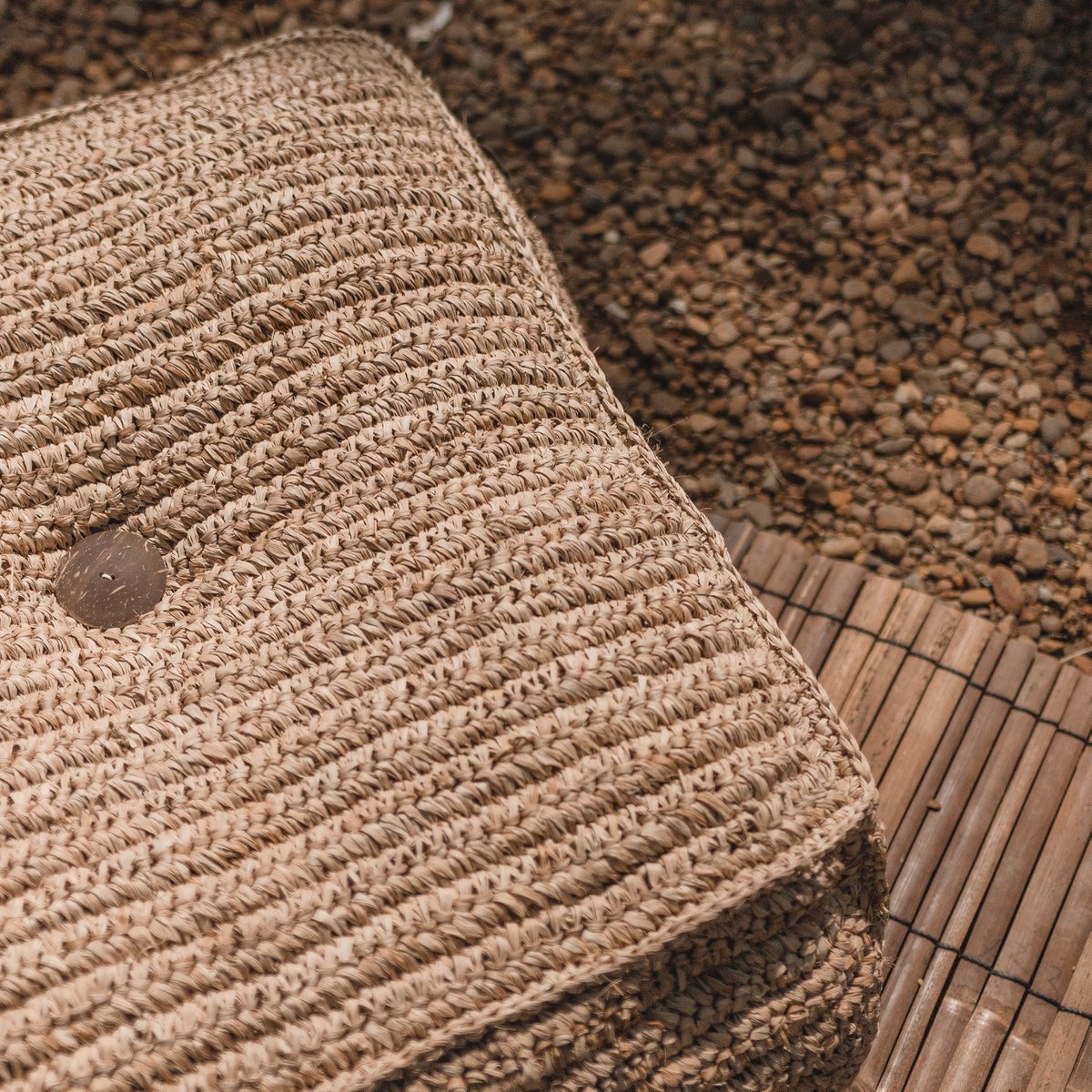 Padar Pouf | Sittpuff i raffia – Soeji