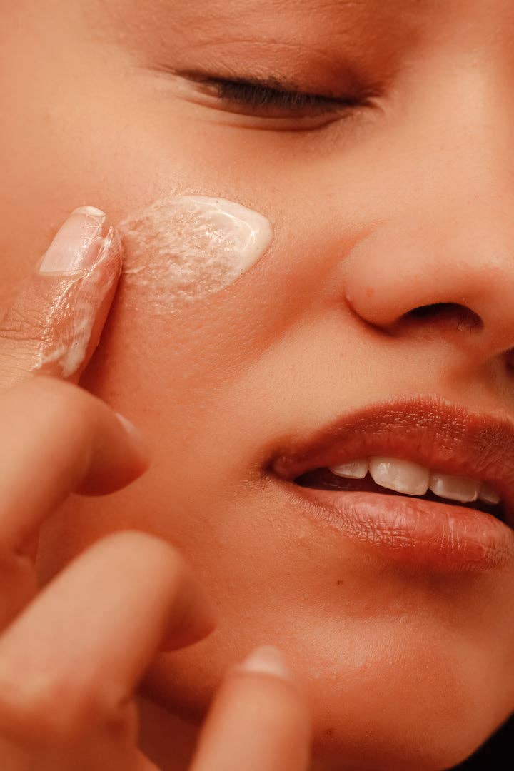 Illume – Nectar de peptides et de céramides pour un teint uniforme et éclatant | TAHNYC