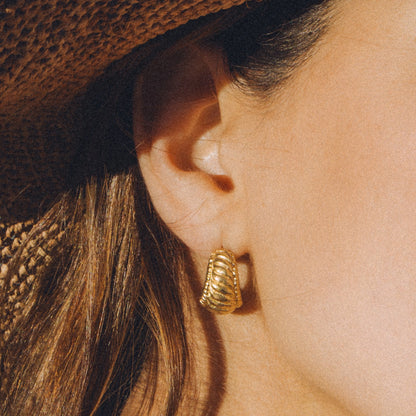 Marea Mini Earrings | 18k Gold | Agape Studio Jewelry 