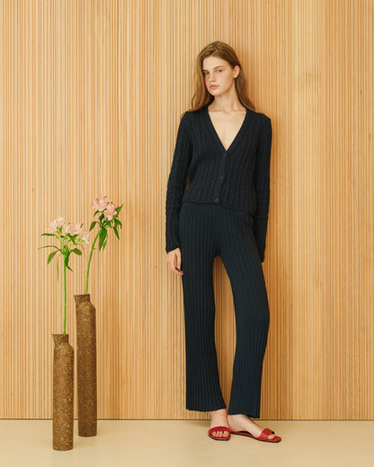 Plisserade stickade byxor i kammad bomull | Lèmme