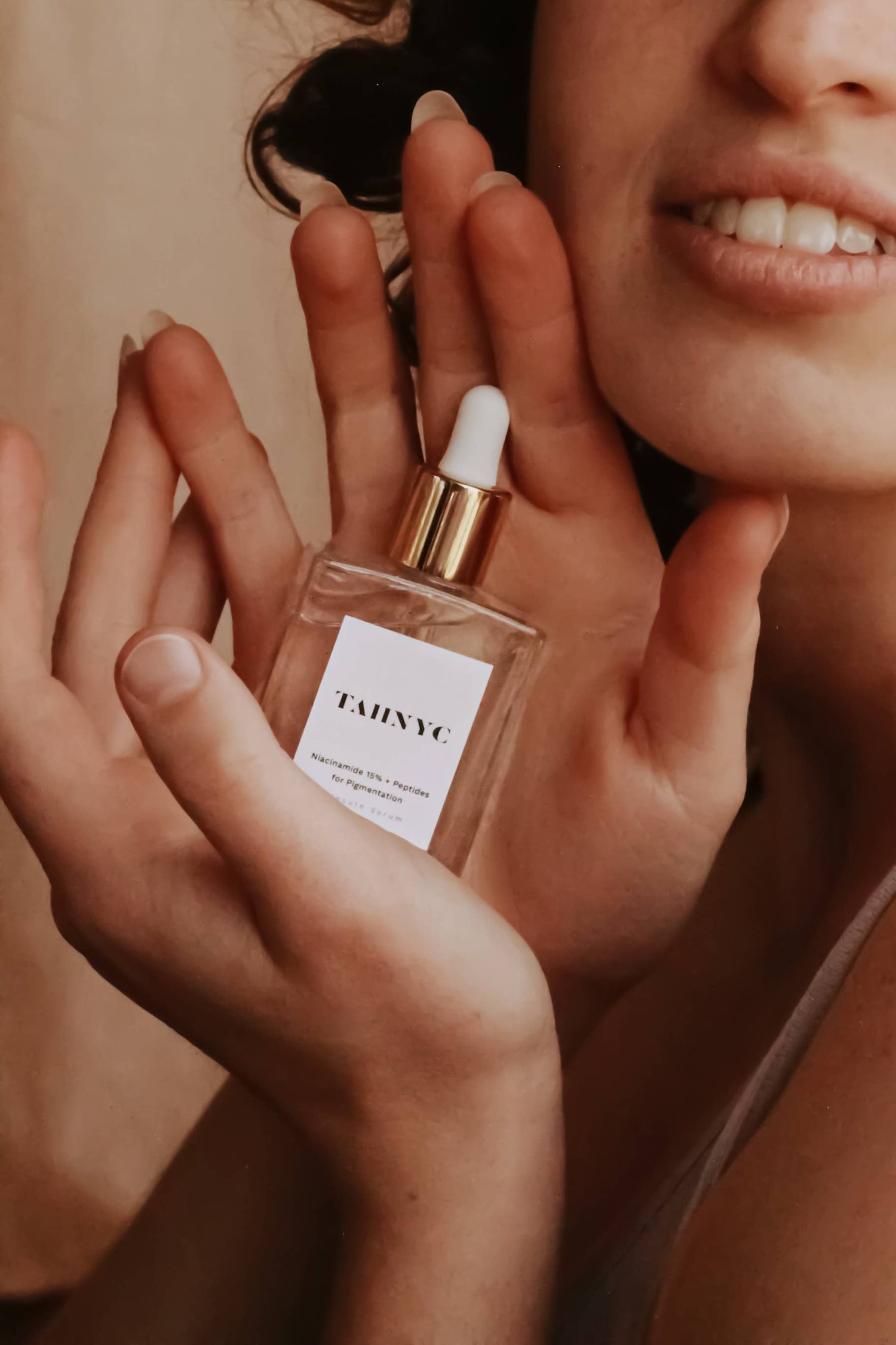 TAHNYC Niacinamide 15% + Peptides pour la Pigmentation
