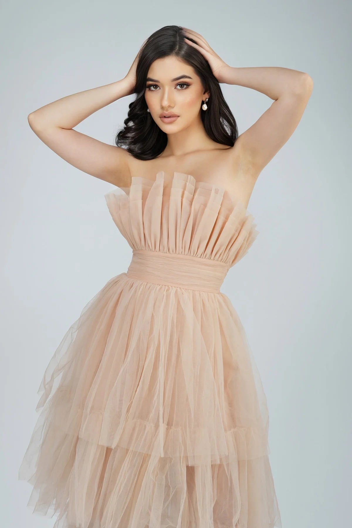 Lace &amp; Beads – Nelita Maxikleid in Neutral