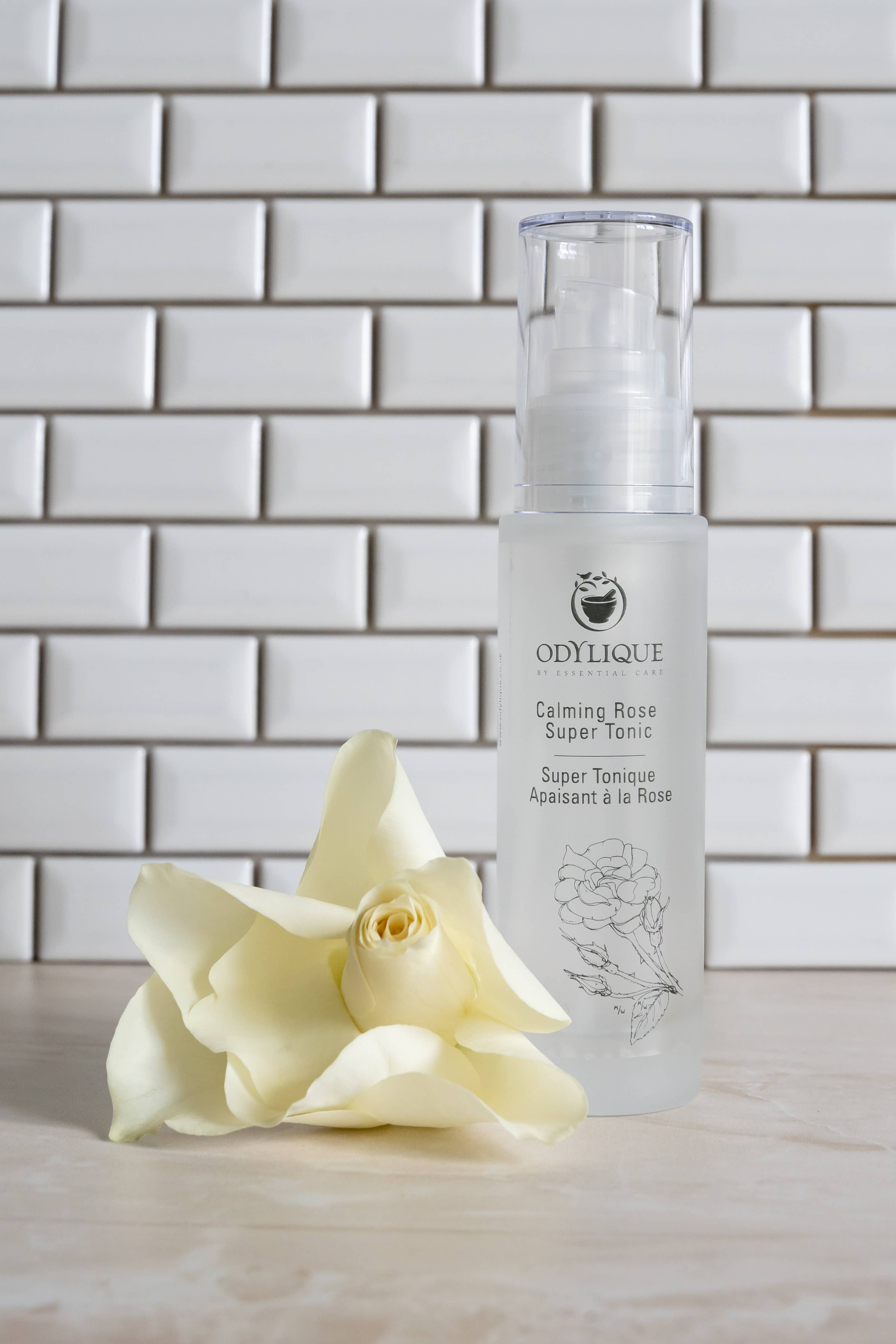 Beruhigendes Rosen-Gesichtstonic 50ml – Beruhigendes Gesichtswasser für empfindliche Haut | Odylique