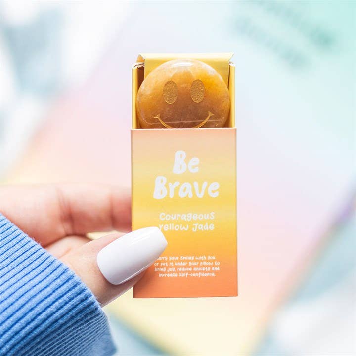 Smiley Kristall – Goldene Jade | Glück &amp; Mut