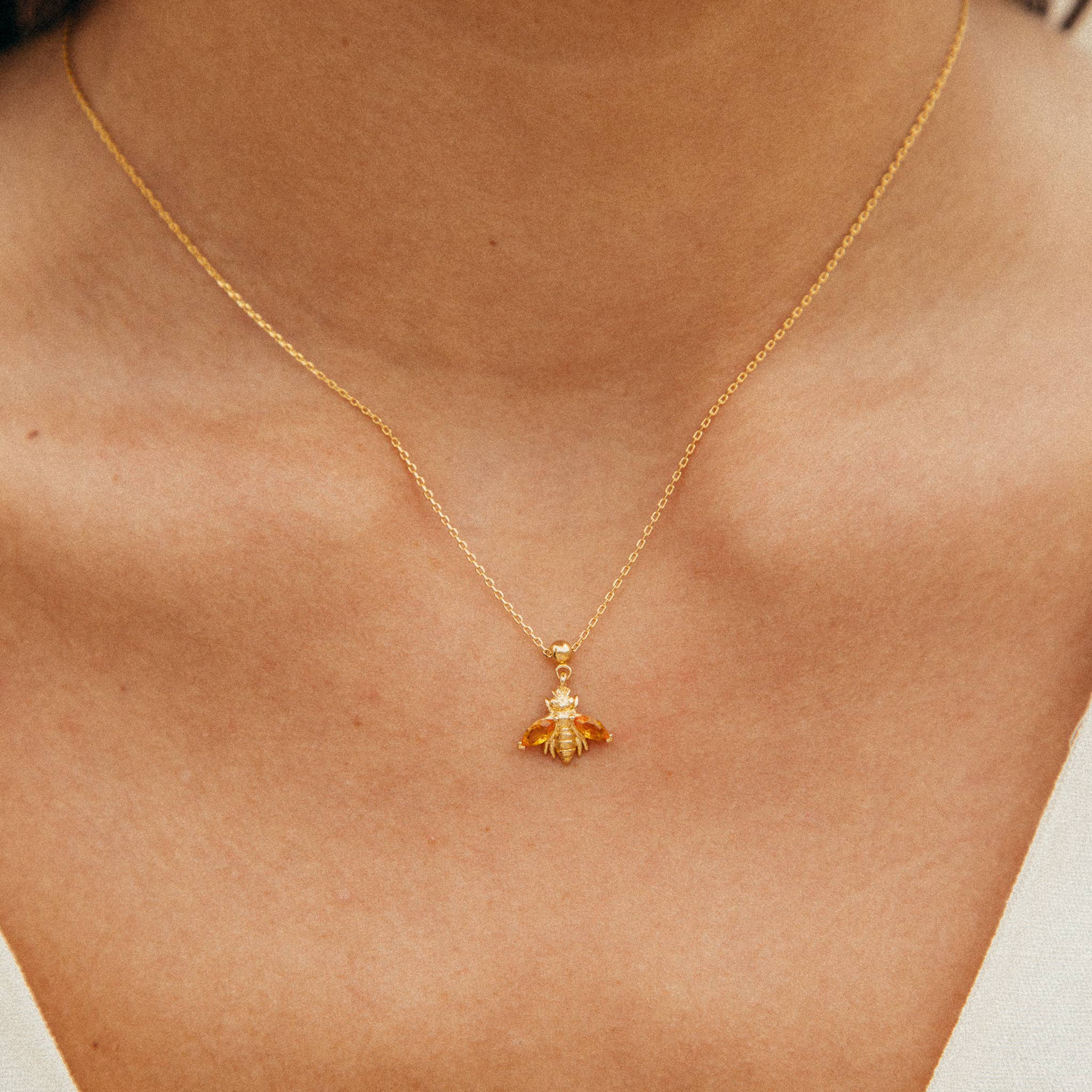 Miva Honey Charm | Schmuck