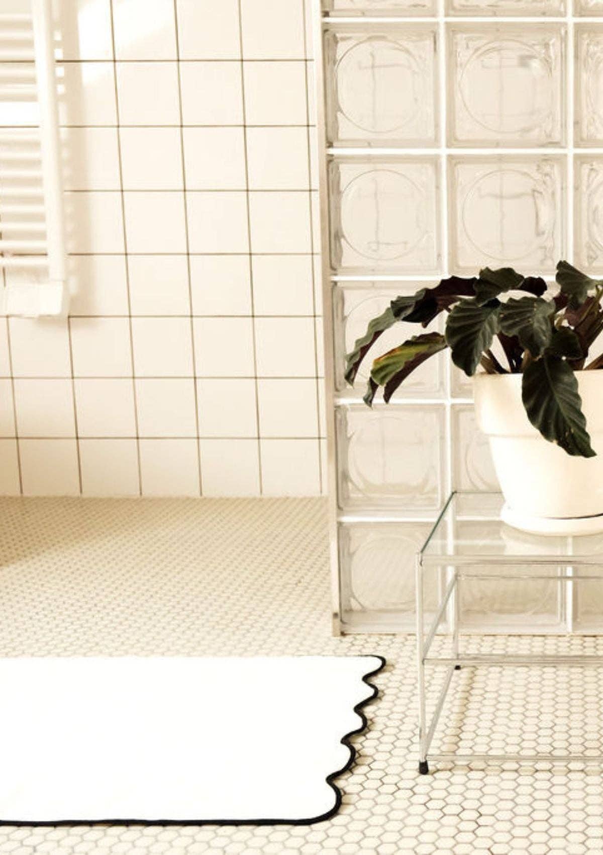 Vågig Badrumsmatta 50×80 cm | Tomète