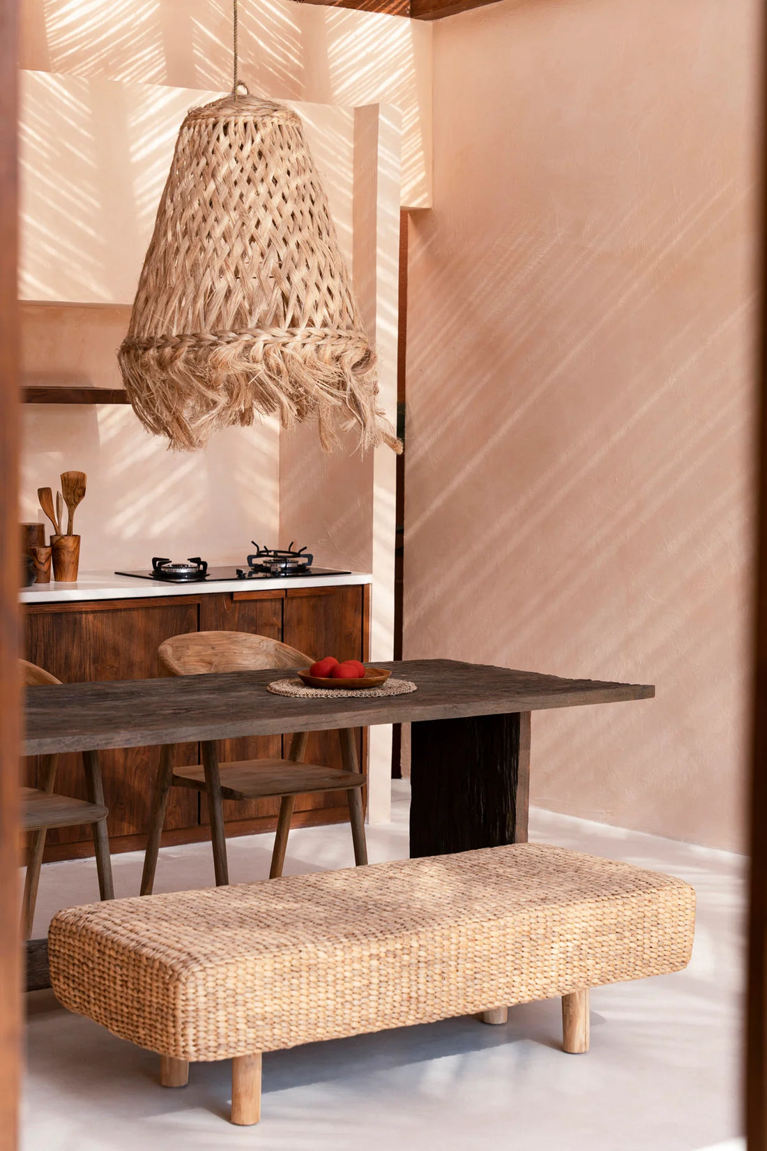 Water Hyacinth Bench | Handgjord bänk i vattenhyacint | Bazar Bizar