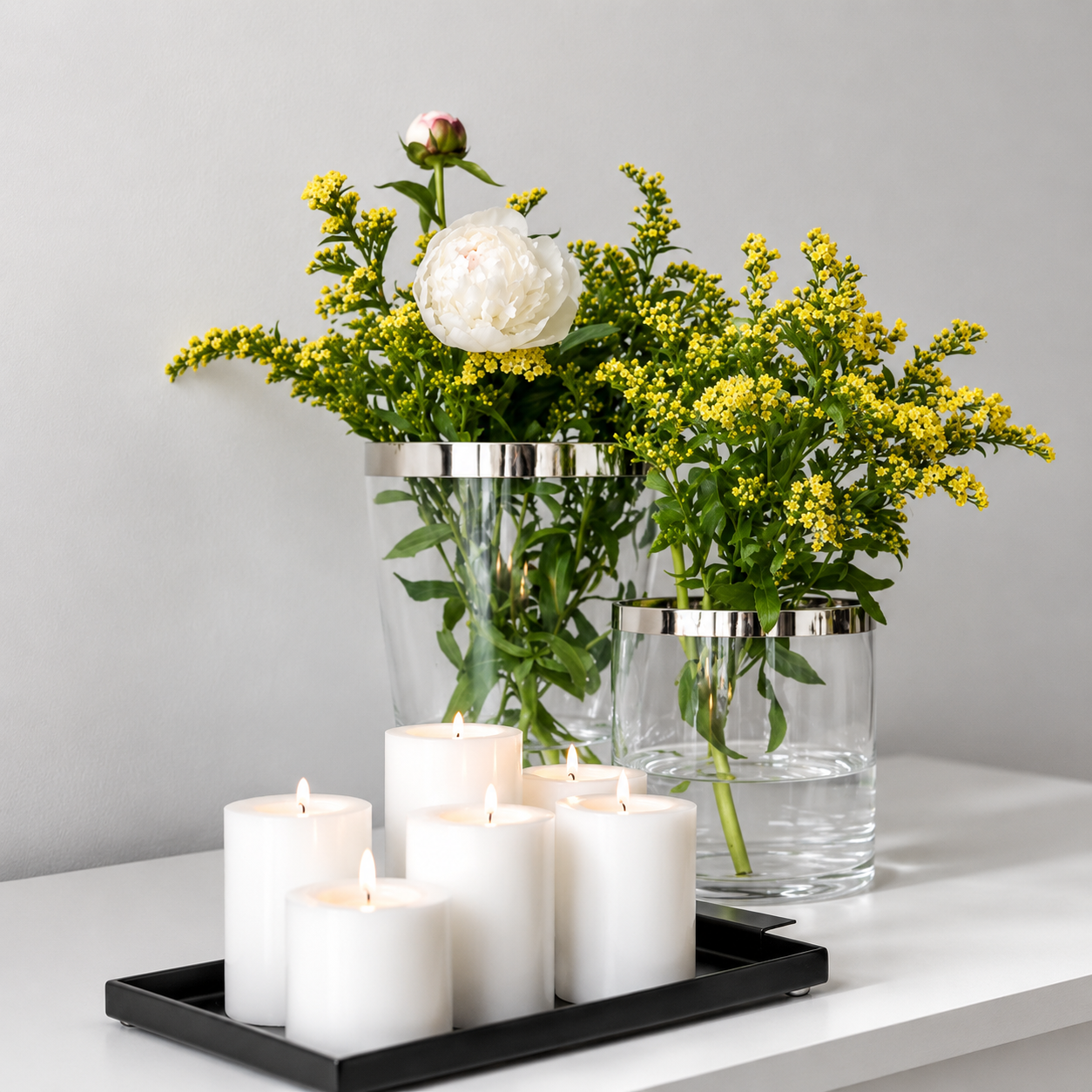 Munblåst Kristallvas med Platinarand h24 cm | EDZARD