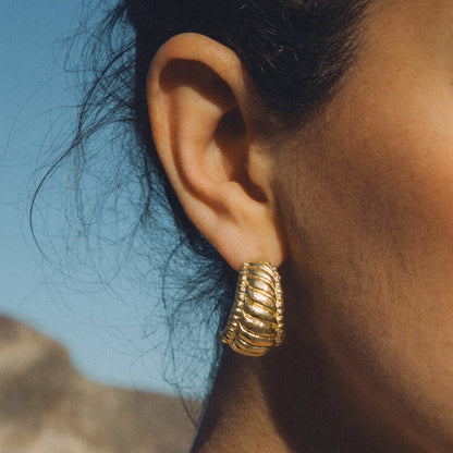 Marea Örhängen | 18k Guld | Agapé Studio Jewelry