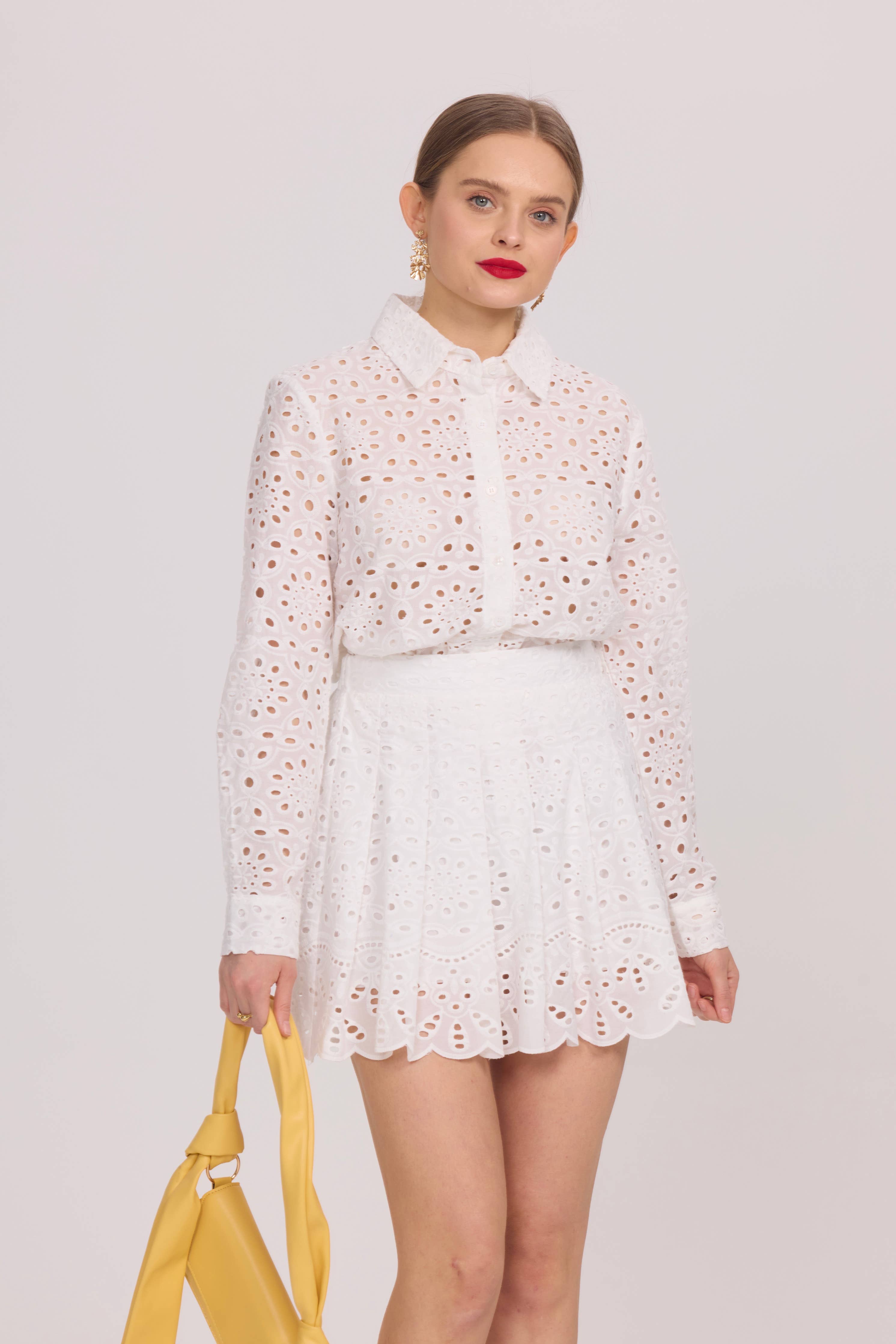 Bluse mit Stickereidetails