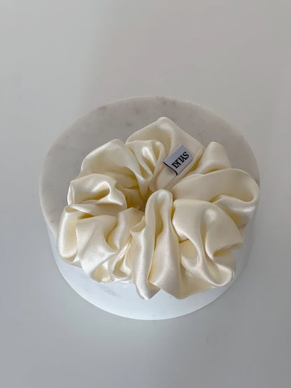 Vanilla Pure Silk Scrunchie