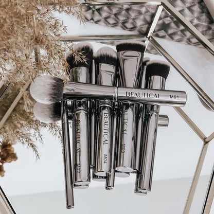BEAUTICAL | Metal Glam Brush Set – 9 veganska sminkborstar