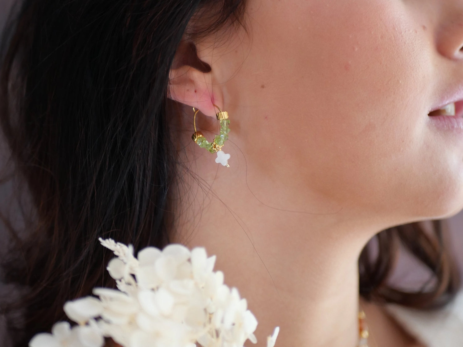 Earrings Strength: Peridot and Mother of Pearl