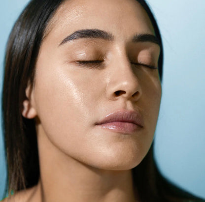 Antipodes Glow Natural | Silkeslen hudvård SPF50+ (no white cast)